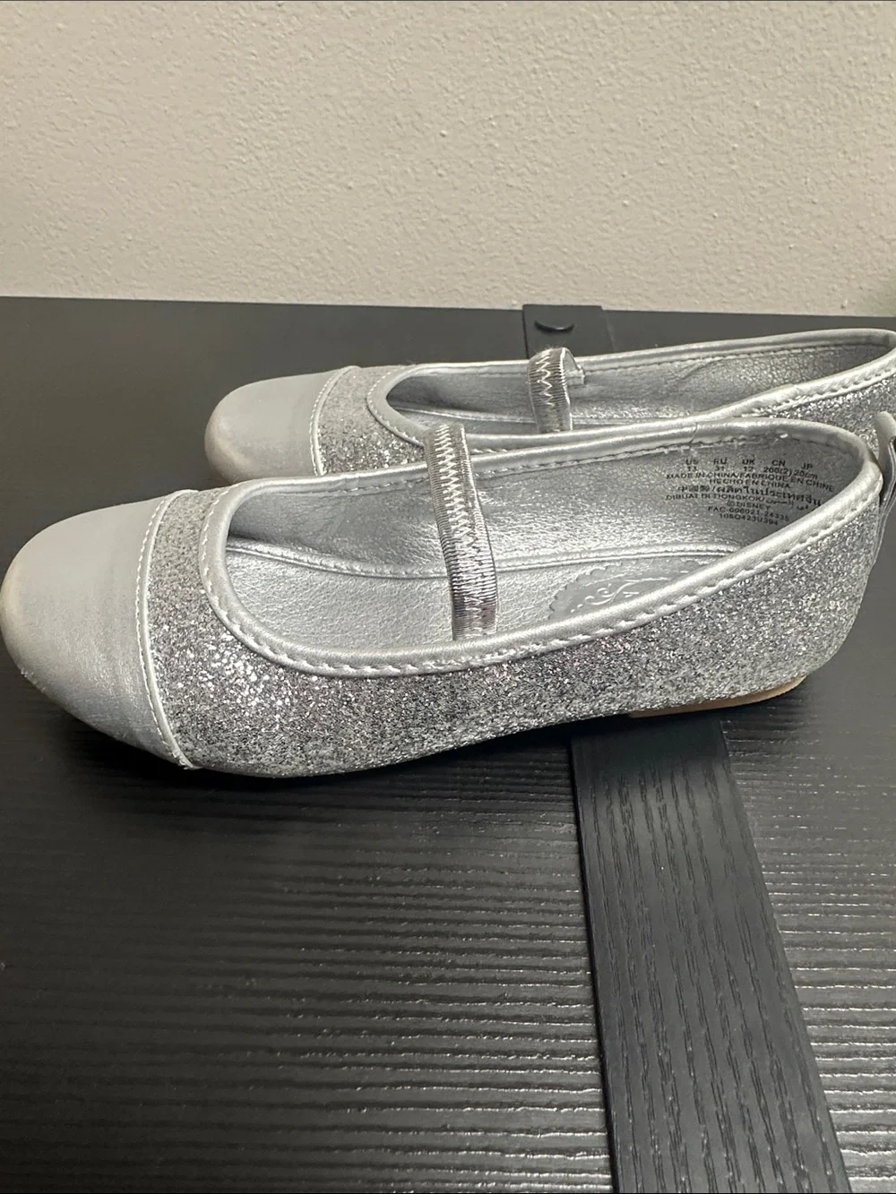 Girls Disney Silver Glitter Mary Jane Kids Shoes SZ 13